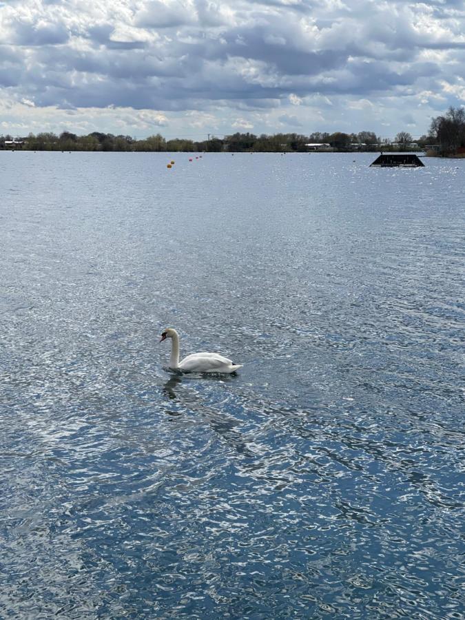 Отель Sunscape Breaks At Tattershall Lakes Экстерьер фото